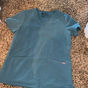 Two Pocket Hydrogreen Scrub Top from Figs!